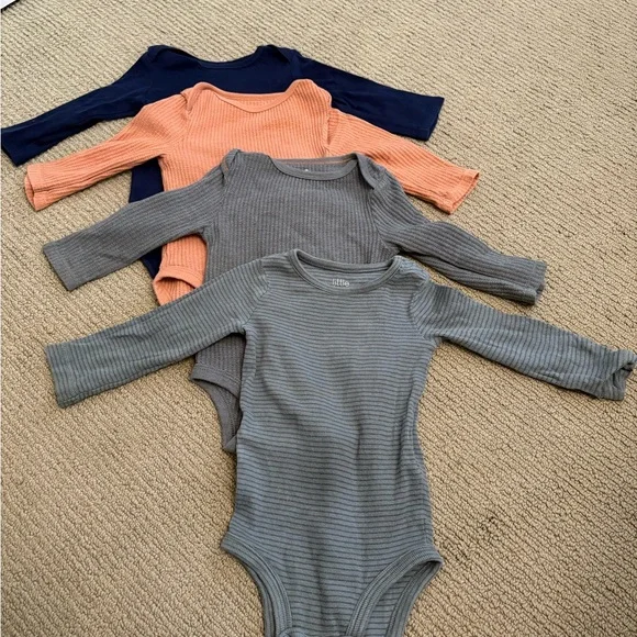 Lot of 9m Baby Boy Clothing - Onesies, Pajamas, Shorts & More - Picture 4 of 11